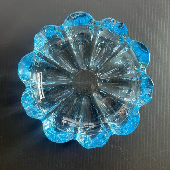 MCM SET OF 3 NESTING TRINKET DISHES ASHTRAYS GORGEOUS COLORS VINTAGE FOSTORIA - Picture 4 of 10